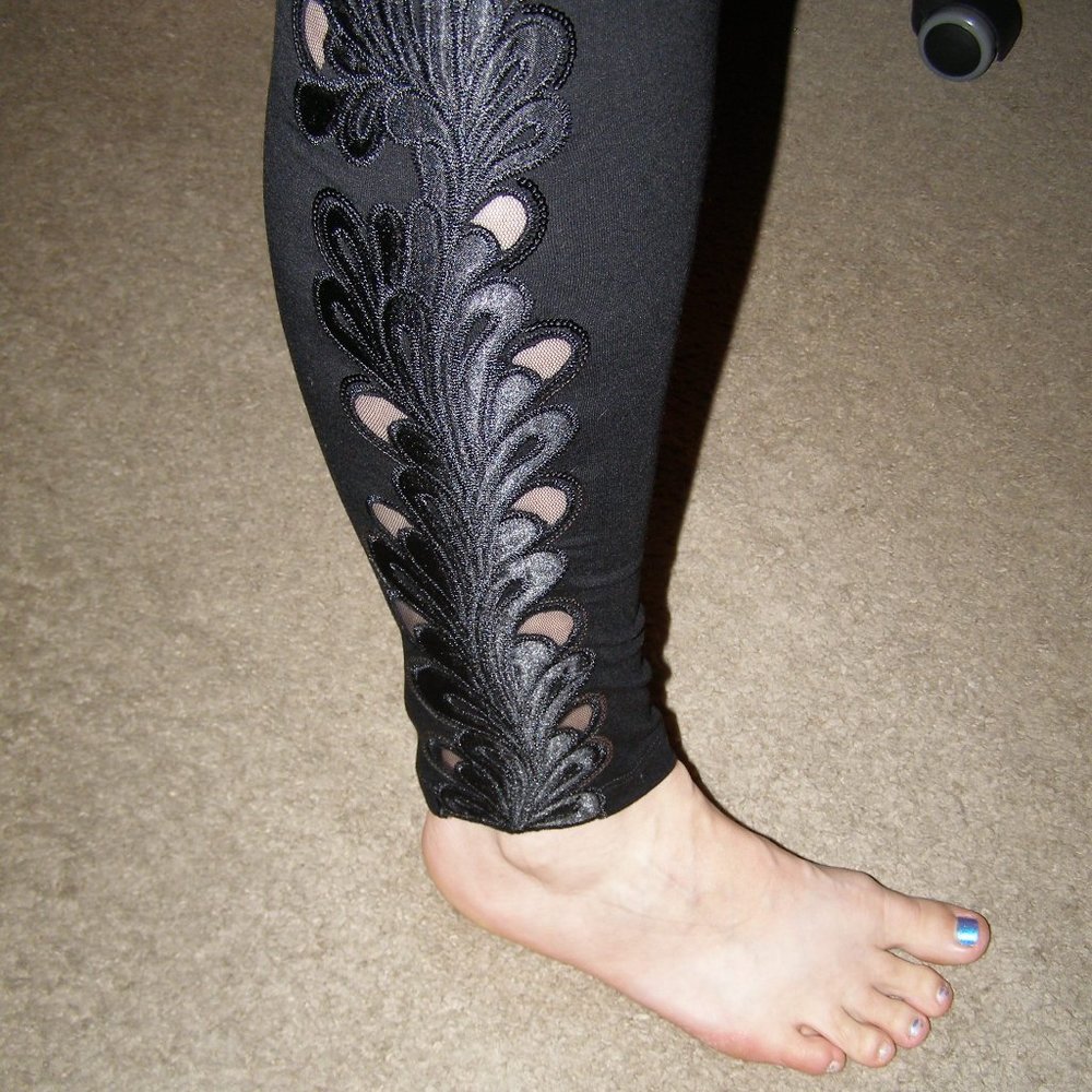 NEW XL-12/14 Black Leggings w/Side design by Ramelya